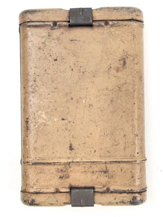Reinigungsgerät 34 der Wehrmacht. Leerer Behälter, Hersteller "rco45" Originallack, ungereinigt