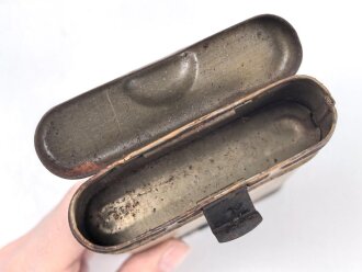 Reinigungsgerät 34 der Wehrmacht. Leerer Behälter, Hersteller "rco45" Originallack, ungereinigt