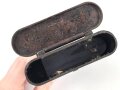 DDR, Waffenreinigungsgerät Kleinkaliber. Preßmassedose in gutem Zustand.