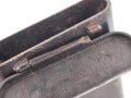DDR, Waffenreinigungsgerät vermutlich für kasernierte Volkspolizei. Leere Preßmassedose , ein Deckelscharnier defekt
