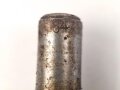 Reinigungsgerät für die Panzerbüchse 39 der Wehrmacht, Hersteller 64 ( Appel) Die Reinigungskette fehlt, sonst Vollständig. Dose Originallack