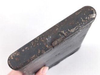 Reinigungsgerät für die Panzerbüchse 39 der Wehrmacht, Hersteller "cnx", Leere Dose, Originallack