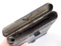 Reinigungsgerät für die Panzerbüchse 39 der Wehrmacht, Hersteller "cnx", Leere Dose, Originallack