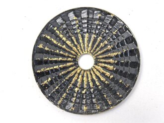 Kaiserreich, Kokarde für eine Pickelhaube für Offiziere. Buntmetall, Original lackiert, Durchmesser 50mm