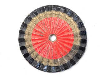 Kaiserreich, Kokarde für eine Pickelhaube für Offiziere. Buntmetall, Original lackiert, Durchmesser 51mm