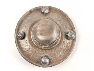 1.Weltkrieg, Teller mit Bajonettverschluss für eine feldgraue Pickelhaube für Mannschaften inklusive der Splinte
