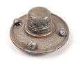 1.Weltkrieg, Teller mit Bajonettverschluss für eine feldgraue Pickelhaube für Mannschaften inklusive der Splinte
