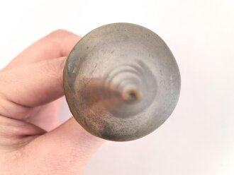 Kaiserreich, Teil einer Pickelhaubenspitze , Messing versilbert  Gewindedurchmesser 4mm, Gesamtdurchmesser unten 49mm