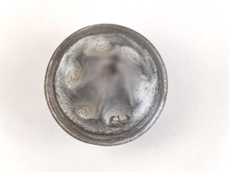 Kaiserreich, Teil einer Pickelhaubenspitze , Eisen, silbern lackiert. Durchmesser unten etwa 37mm