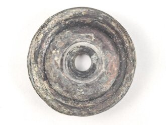 Kaiserreich, Teil einer Pickelhaubenspitze , Buntmetall silbern. Durchmesser 47mm, Gewinde 7mm