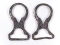 Beschlag für einen Kinnriemen an Knopf 91 für Pickelhaube, Eisen, Paar, verbogen