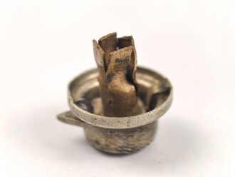 Knopf 91 für eine Pickelhaube. Buntmetall versilbert