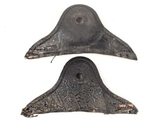 Teile eines Pickelhaubenkorpus, Leder trocken