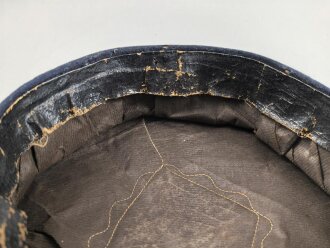 Preussen, Schirmmütze für einen Offizier im Husaren Regiment Nr. 14 Kassel.  Getragenes Stück in gutem Gesamtzustand