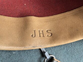 Tropenhelm für Angehörige des Heeres. 2. Modell, im Schweißleder datiert 1942. Kopfgrösse 56. Variante mit braunem Rand