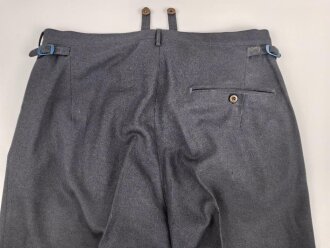 Luftwaffe, gerade Hose für Offiziere, einige Mottenschäden