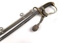 Bayern, Säbel für Offiziere der Infanterie. Beidseitig geätzt Klinge mit Motto " In treue fest" . Klingenrücken mit Vertriebslogo " Ernst Dietze Augsburg" Ungereinigtes Stück in gutem Gesamtzustand, mit anhängendem Portepee