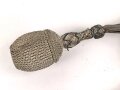 Bayern, Säbel für Offiziere der Infanterie. Beidseitig geätzt Klinge mit Motto " In treue fest" . Klingenrücken mit Vertriebslogo " Ernst Dietze Augsburg" Ungereinigtes Stück in gutem Gesamtzustand, mit anhängendem Portepee