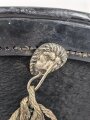 Bayern, Tschako für Landwehr Modell 1825. Der Deckel aus Blech, der silberne Kordon unvollständig. Innenfutter fehlt, sonst guter Gesamtzustand.