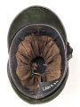 Bayern Landwehrtschako, Übergangsmodell 1850 mit Emblem des Bürgerwehrhelm M1850. Der Deckel vorne gebrochen, sonst guter Gesamtzustand