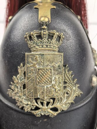 Bayern, Helm für Angehörige der Bürgerwehr Artillerie Modell 1850. Zusammengehöriges, in allen Teilen originales Stück