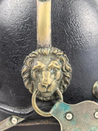 Bayern, Helm für Angehörige der Bürgerwehr Artillerie Modell 1850. Zusammengehöriges, in allen Teilen originales Stück