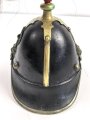 Bayern, Helm für Angehörige der Bürgerwehr Artillerie Modell 1850. Zusammengehöriges, in allen Teilen originales Stück