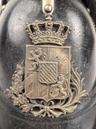 Bayern, Helm für Angehörige der Bürgerwehr Kavallerie Modell 1850. Zusammengehöriges, in allen Teilen originales Stück