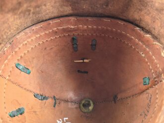 Bayern, Helm für Angehörige der Bürgerwehr Kavallerie Modell 1850. Zusammengehöriges, in allen Teilen originales Stück