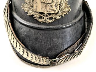 Bayern, Helm Modell 1850 für schwere Bürgerwehr Kavallerie. In allen Teilen originales, dekoratives Stück. das Innenfutter fehlt, sonst guter Gesamtzustand