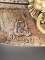 Bayern, Mannschaftshelm für Kürassiere Modell 1842 in der Trageweise ab 1864. Vor langer Zeit  gereinigtes Kammerstück in gutem Gesamtzustand, das Innenfutter fehlt.