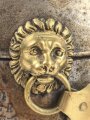 Bayern, Mannschaftshelm für Kürassiere Modell 1842 in der Trageweise ab 1864. Vor langer Zeit  gereinigtes Kammerstück in gutem Gesamtzustand, das Innenfutter fehlt.