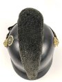 Bayern, Raupenhelm Modell 1868 für Mannschaften der Infanterie. Die originale Webpelzraupe mit kleinem Mottenschaden, sonst guter Gesamtzustand