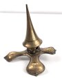 Kreuzblatt mit abnehmbarer Spitze für eine Pickelhaube für Offiziere, Messing