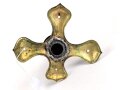 Kreuzblatt mit abnehmbarer Spitze für eine Pickelhaube für Offiziere, Messing