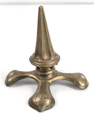 Kreuzblatt mit abnehmbarer Spitze für eine Pickelhaube für Offiziere, Messing