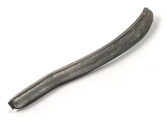 Hinterschiene für eine Pickelhaube, Zinkblech ,...