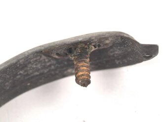 Hinterschiene für eine Pickelhaube, Zinkblech , Länge ohne Befestigungen ca 16,5cm