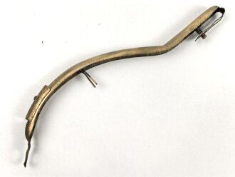 Hinterschiene für eine Pickelhaube, Messing, Länge ohne Befestigungen ca 17cm