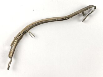 Hinterschiene für eine Pickelhaube, Messing, Länge ohne Befestigungen ca 16,5cm