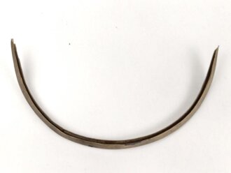 Vorderschiene für eine Pickelhaube, Gesamtlänge...