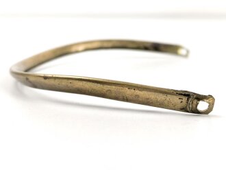 Vorderschiene für eine Pickelhaube, Gesamtlänge etwa 31cm, Messing