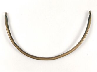 Vorderschiene für eine Pickelhaube, Gesamtlänge etwa 27,5cm, Messing