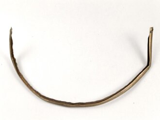 Vorderschiene für eine Pickelhaube, Gesamtlänge...