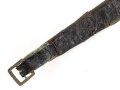 Teil einer Schuppenkette für eine Pickelhaube. Gesamtlänge 18cm, silbern