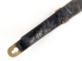 Teil einer Schuppenkette für eine Pickelhaube. Gesamtlänge 17,5cm, Messing
