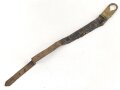Teil einer Schuppenkette für eine Pickelhaube. Gesamtlänge 17cm, Messing , defekt