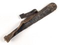 Teil einer Schuppenkette für eine Pickelhaube. Gesamtlänge 17,5cm, Messing , leicht defekt