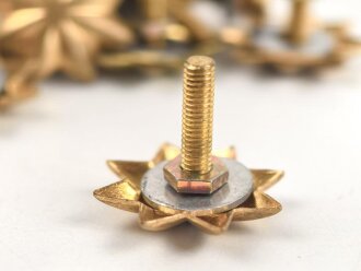 Kaiserreich, Sternschraube für eine Pickelhaube für Offiziere, je 18mm Kantenlänge. Sie erhalten ein ( 1 ) Stück. Neuzeitliche Sammleranfertigung