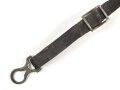 1.Weltkrieg, Kinnriemen für eine Pickelhaube für Mannschaften. Gesamtlänge mit Beschlägen 31,5cm